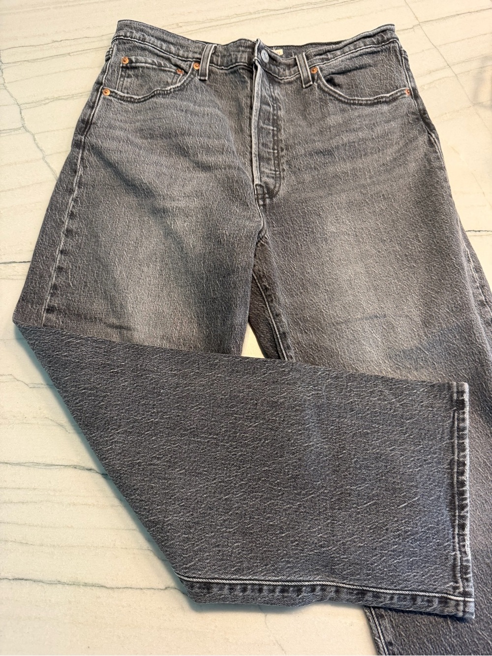 Levi's Black Wash Straight Ankle Jeans